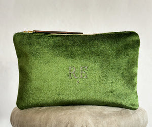 PETRA POUCH VINTAGE GREEN VELVET ONE-OF-A-KIND